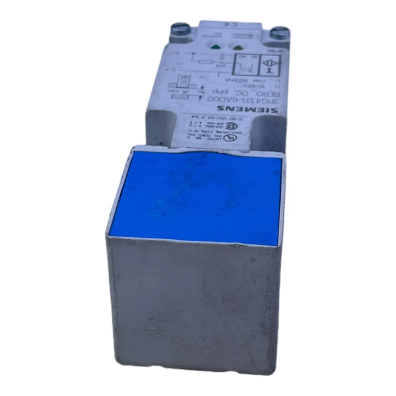 Siemens 3RG4131-6AD00 Näherungsschalter für industriellen Einsatz 3RG4131-6AD00