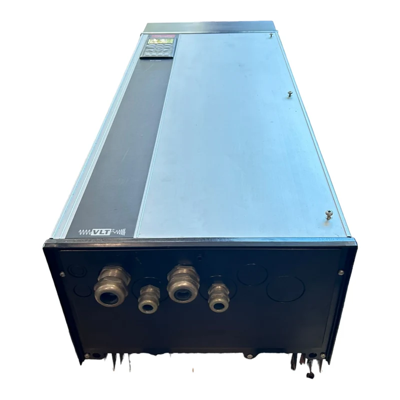 Danfoss Frequenzumrichter 43,8kVA VLT5032PT5C54STR3DLF00A00C0 3x380–500V VLT5000