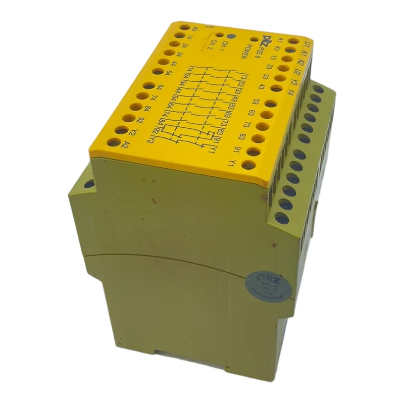 Pilz PZE 9 24VDC 8n/o 1n/c Sicherheitsrelais für industriellen Einsatz 774150