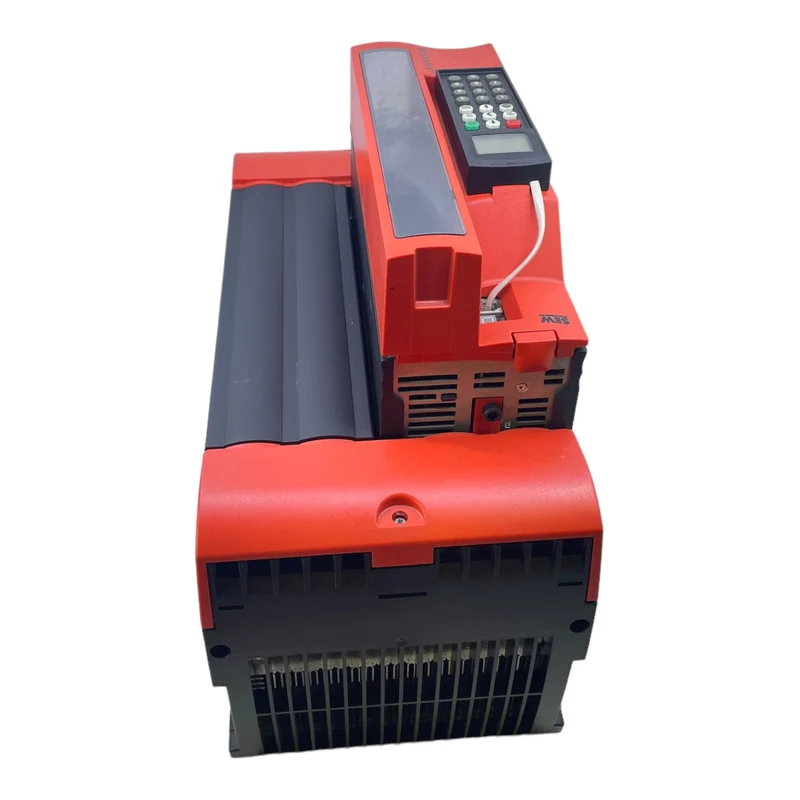 SEW MDX61B0300-503-4-0T Frequenzumrichter für industriellen Einsatz DFI21B DEH1