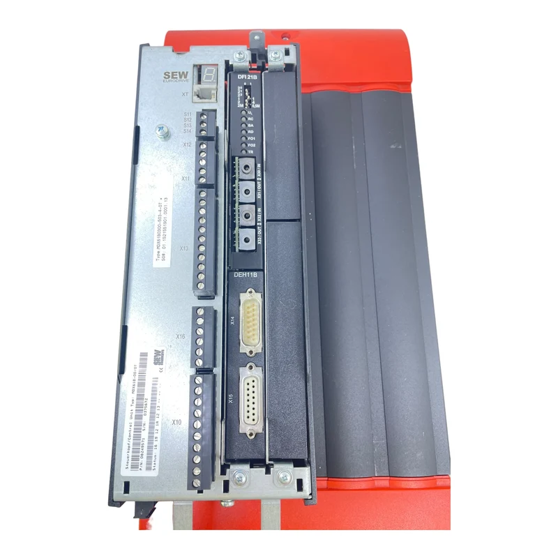 SEW MDX61B0300-503-4-0T Frequenzumrichter für industriellen Einsatz DFI21B DEH1