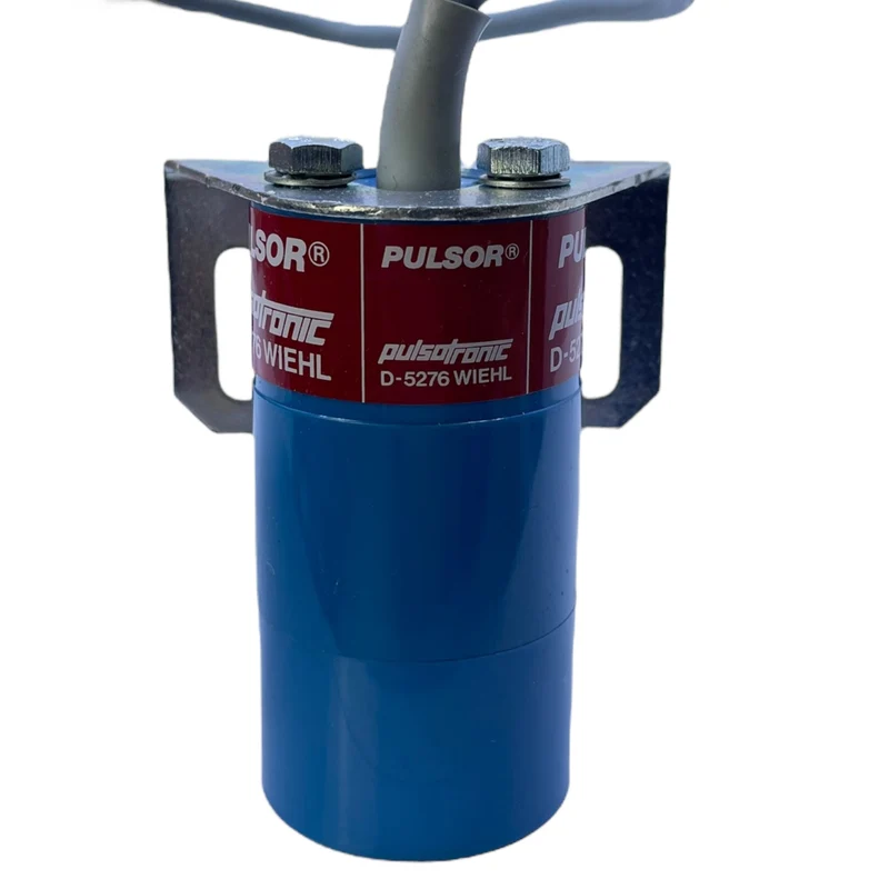 PulsoTronic 9916-0800 Induktiver Sensor für Industriellen Einsatz 20-250V