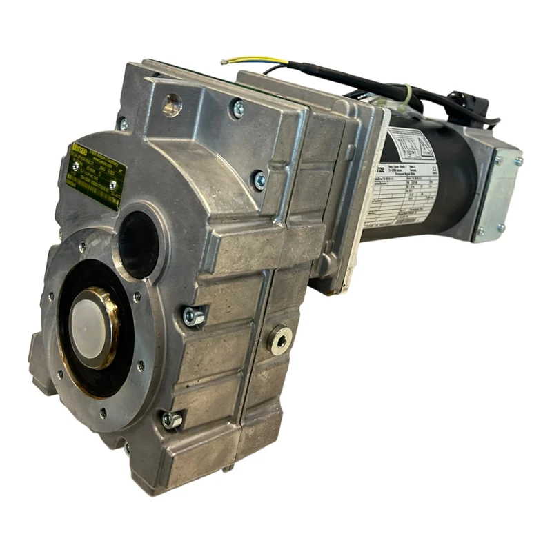 Lenze 13.126.65.4.6.1 Servomotor mit Getriebe für industriellen Einsatz Lenze