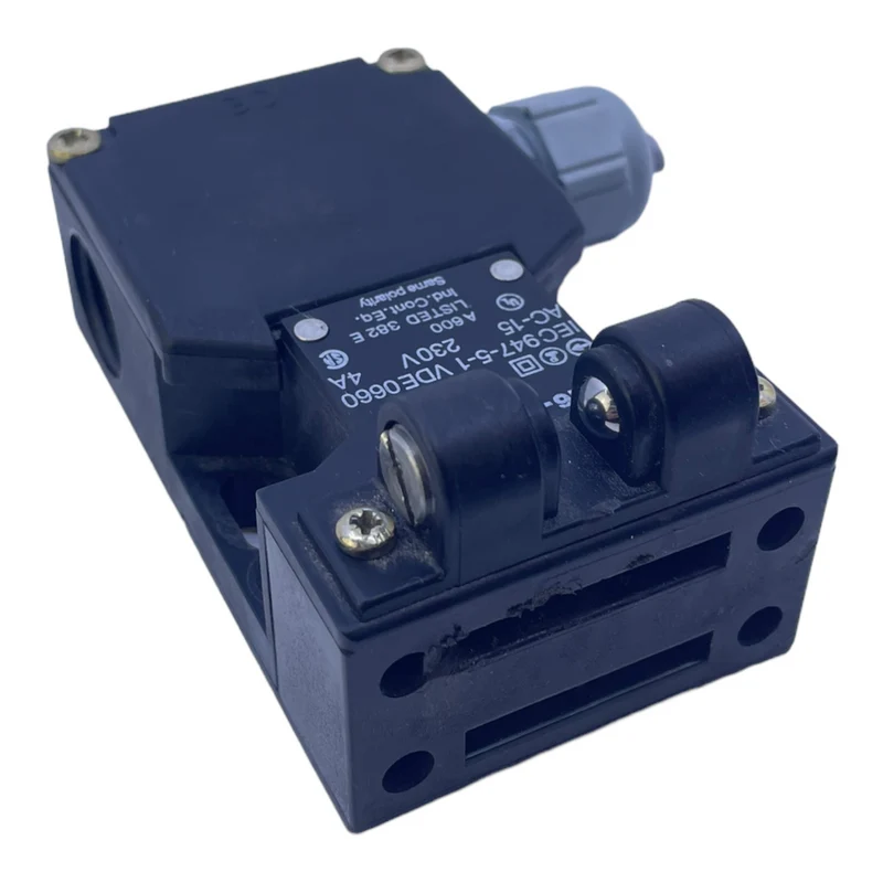Schmersal AZ16-02zvk Sicherheitsschalter für industriellen Einsatz 230V AC 4A