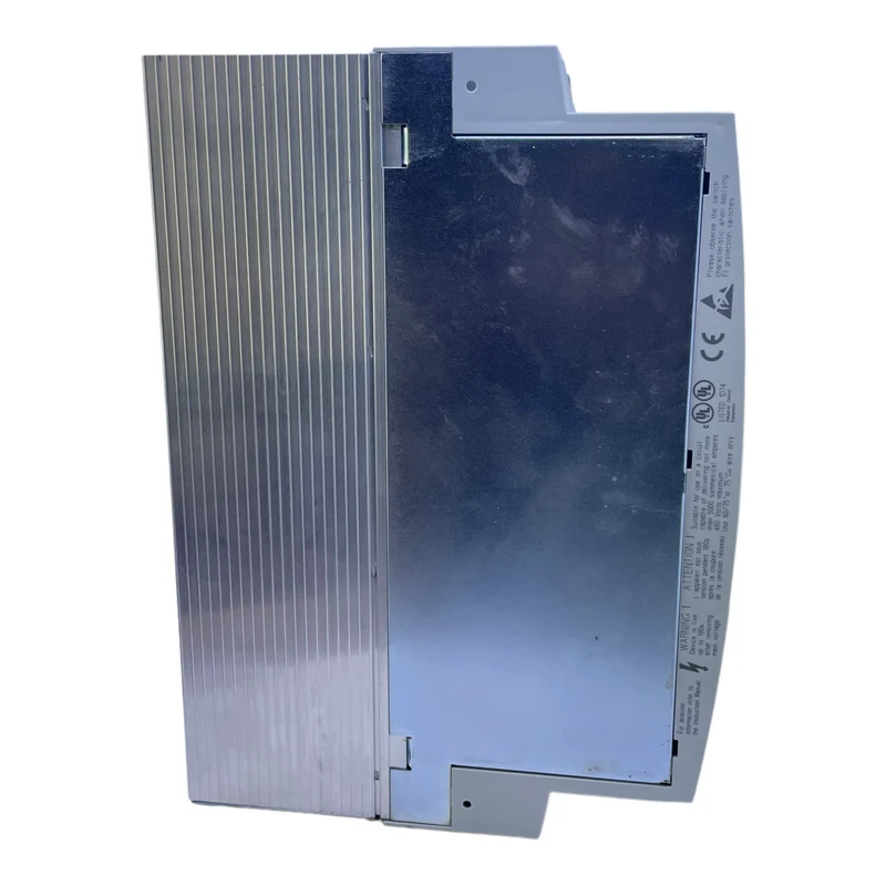 Lenze Frequenzumrichter 10,8kVA Umrichter EVS9325-EPV100 33.9325PE.6D.61.V100