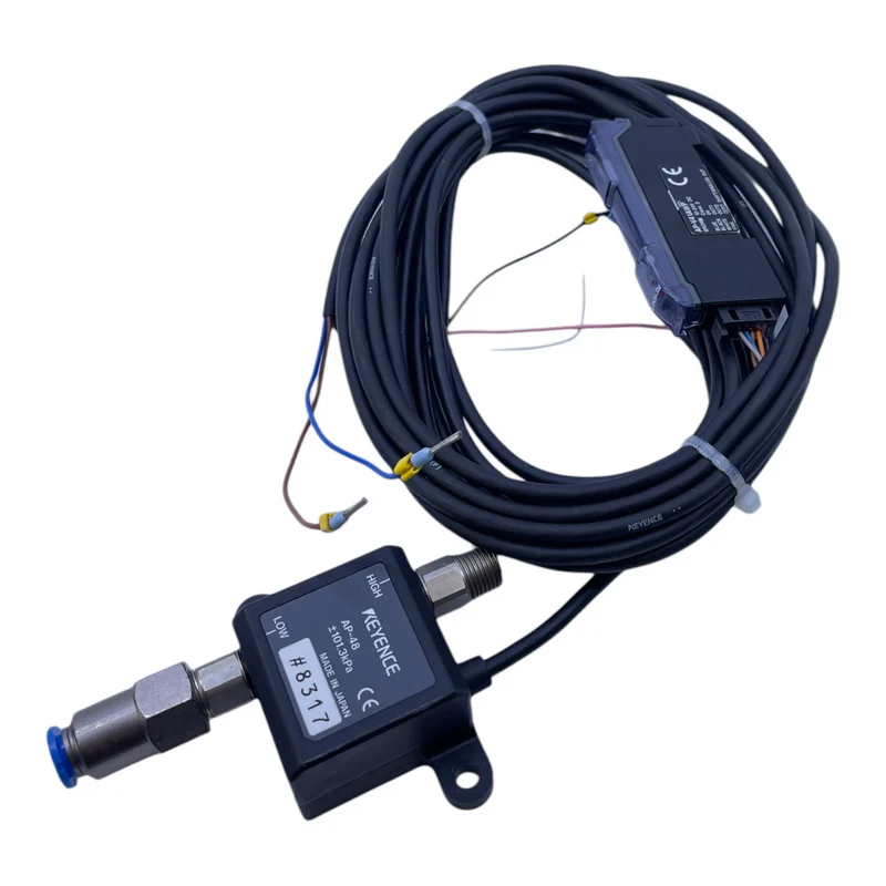 Keyence AP-48 Drucksensor für Industrie Einsatz 12…24V DC +AP-V41AWP Sensoren