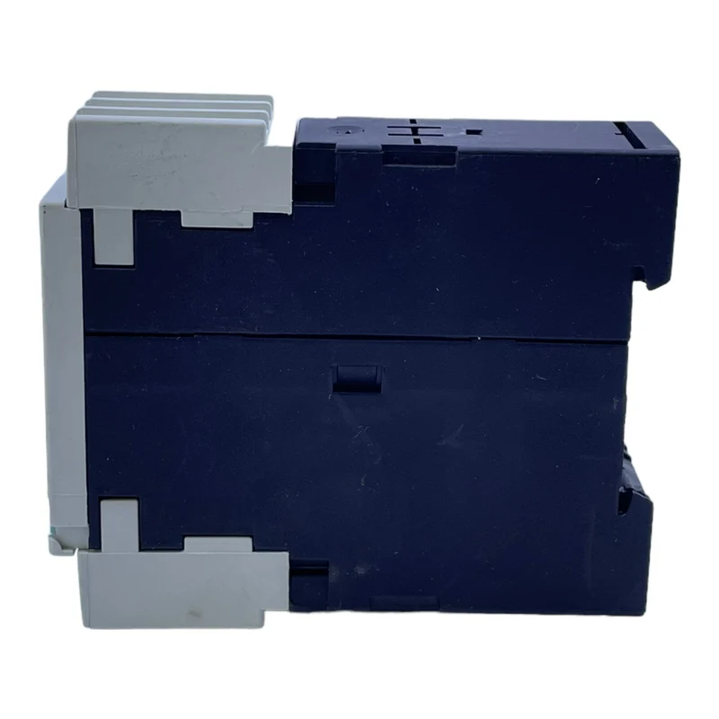 Siemens 3RP1513-1AP30 Zeitrelais für industriellen Einsatz 200-240V AC 24V AC/DC