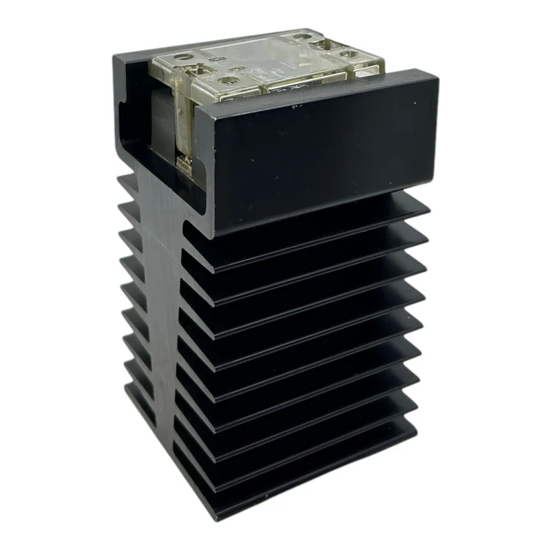 ABB GHR1109406P0001 Halbleiterschütz für industriellen Einsatz 4…32V DC
