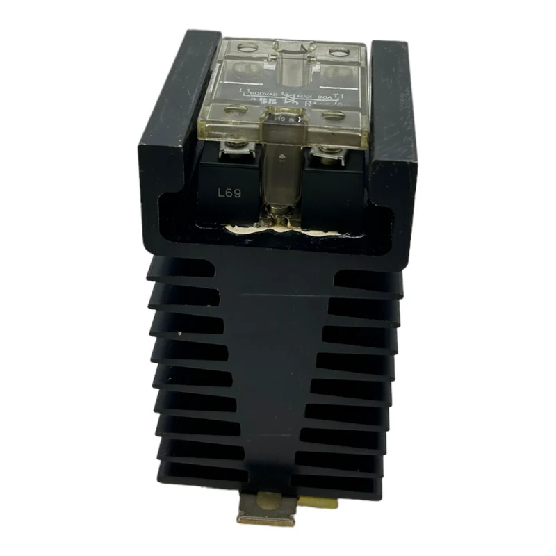ABB GHR1109406P0001 Halbleiterschütz für industriellen Einsatz 4…32V DC