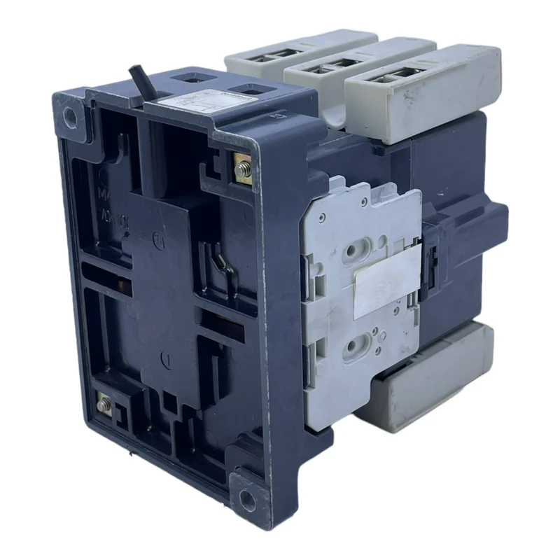 Siemens 3TF46-51/0 Leistungsschütz 24V für industriellen Einsatz Leistungsschütz