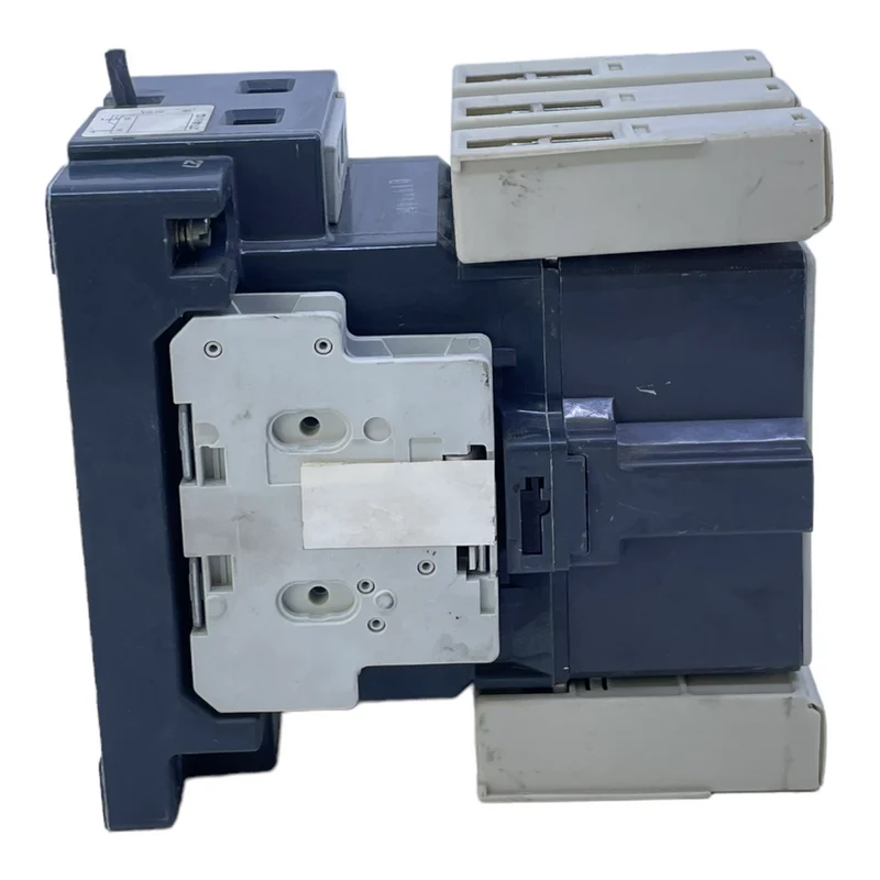 Siemens 3TF46-51/0 Leistungsschütz 24V für industriellen Einsatz Leistungsschütz
