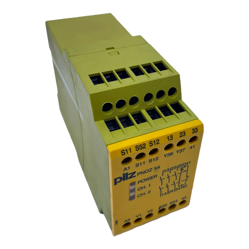 Pilz 774730 Sicherheitsrelais PNOZX424VDC3n/o1n/c 24VDC 2,5W 3 N/O 1 N/C Relais