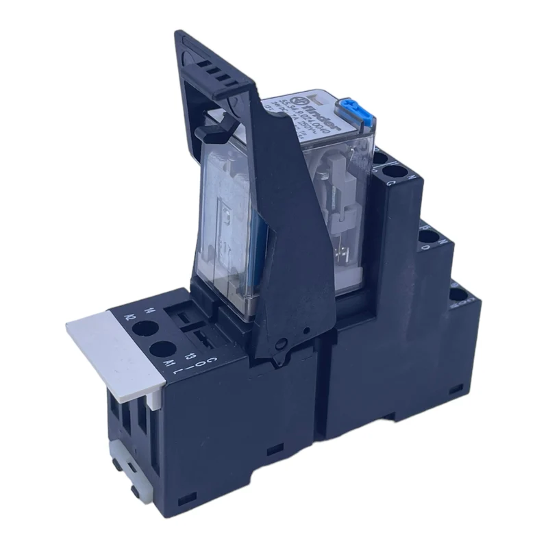 Finder 55.34.9.024.0040 + 94.04. Sockelrelais 10A 250V 10A 300V 7A 250V 2stk