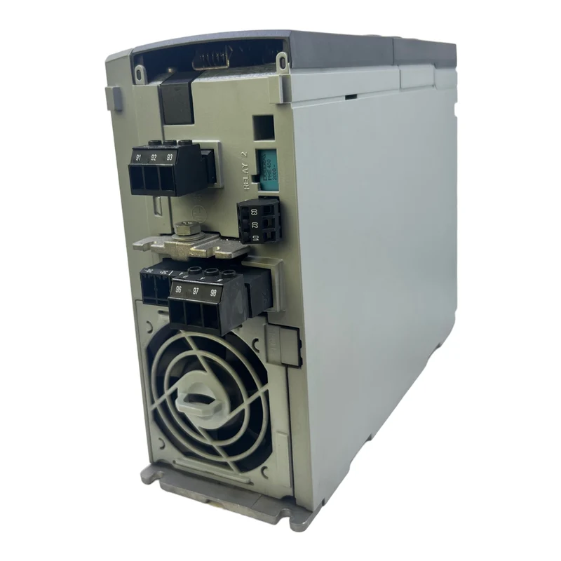 Danfoss FC-301P1K5T4E20H1 Frequenzumrichter 131B0747 Inp:3x380-480V 3.7/3.1A