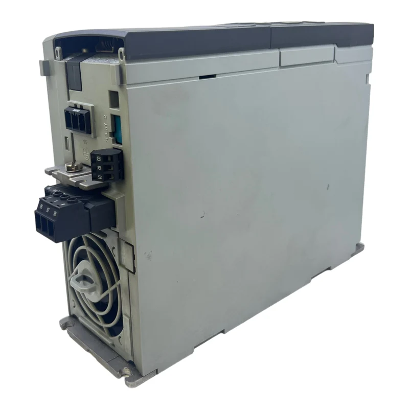 Danfoss FC-301P1K5T4E20H1 Frequenzumrichter 131B0955 Inp:3x380-480V 3.7/3.1A