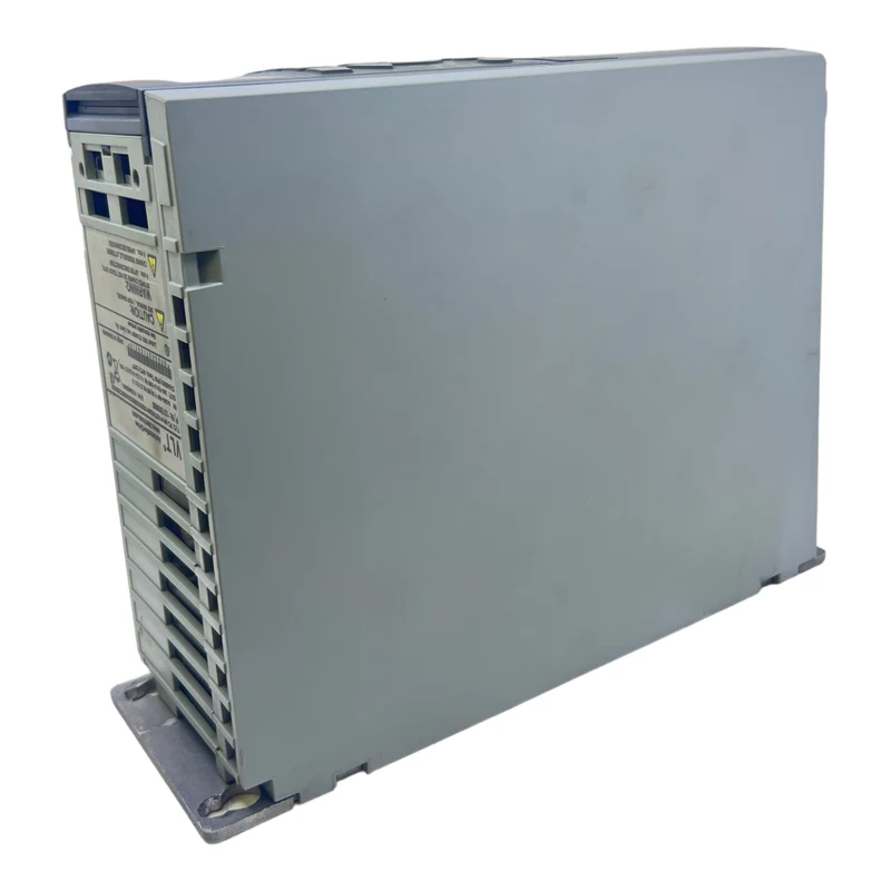 Danfoss FC-301P1K5T4E20H1 Frequenzumrichter 131B0955 Inp:3x380-480V 3.7/3.1A