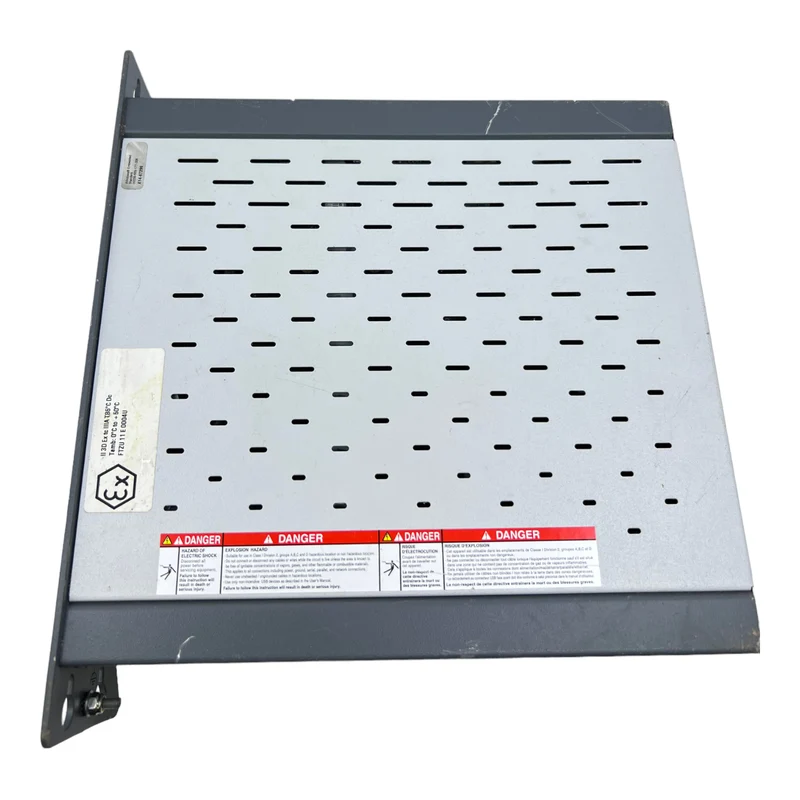 SCHNEIDER ELECTRIC HMIBUCND1E01 BoxPC 24V DC 1,6A BoxPC PC