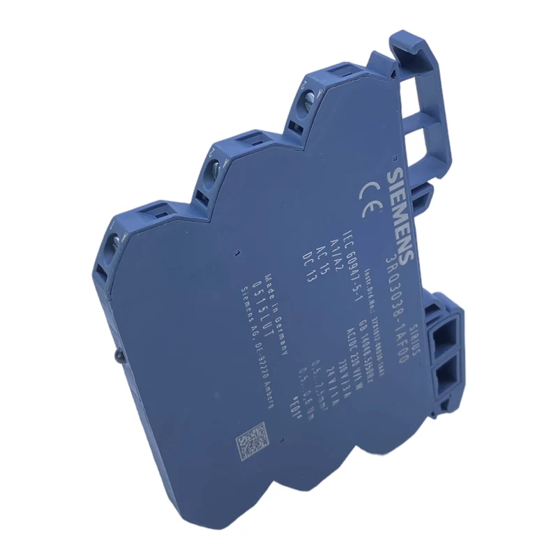 Siemens 3RQ3038-1AF00 Interface Relais 230V AC/DC 6A
