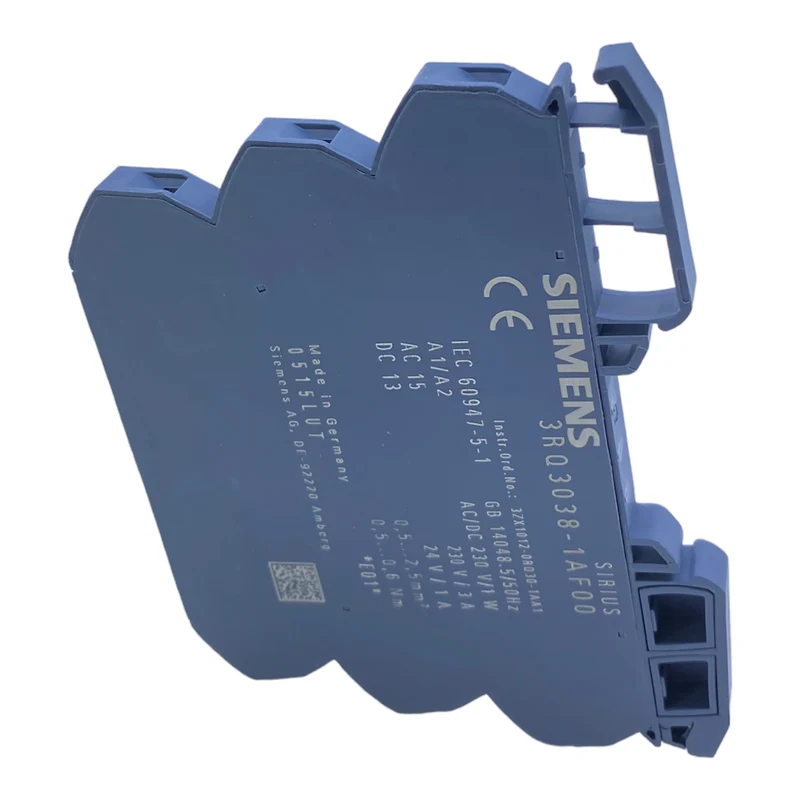 Siemens 3RQ3038-1AF00 Interface Relais 230V AC/DC 6A