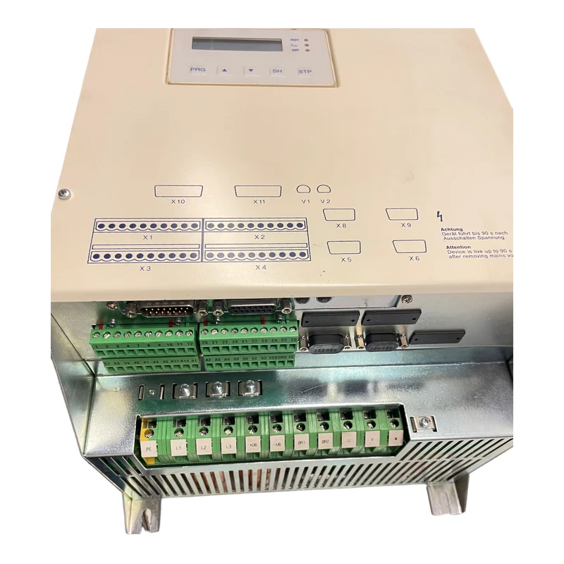 Lenze 33.8607 Frequenzumrichter 400/460V 50/60Hz 16,5/22,7A