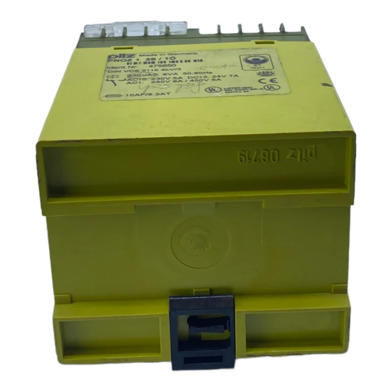Pilz PNOZ13S/1Ö Sicherheitsrelais 475650 230V AC 6VA 50-60Hz