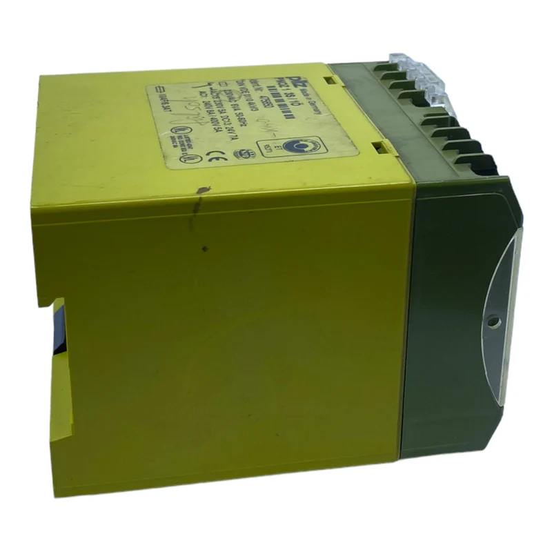 Pilz PNOZ13S/1Ö Sicherheitsrelais 475650 230V AC 6VA 50-60Hz