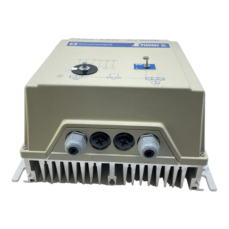 Telemecanique ATV15025M5 Frequenzumrichter 1/3 HP 0,25kW Umrichter
