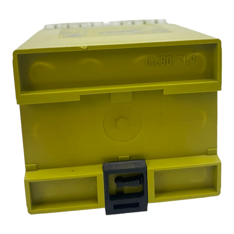 Pilz PNOZ124VDC3S1Ö Sicherheitsrelais 475695 24V DC 3,5W 230V 5A DC13 24V 7A