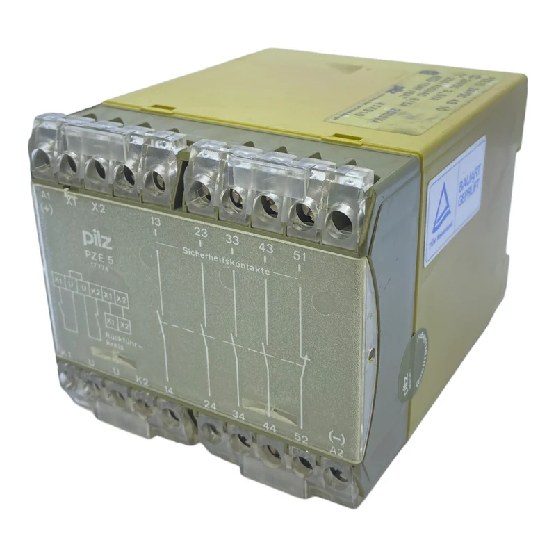 PILZ PZE/5 Sicherheitsrelais 17774 24V DC 4S 1Ö 3,5VA 250/400V AC 8/5A Relais
