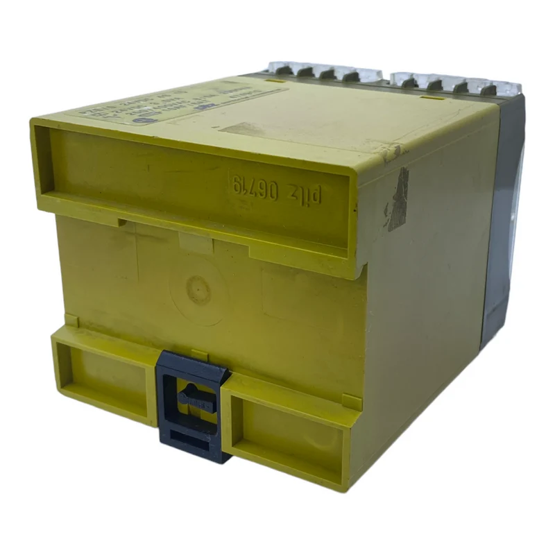 PILZ PZE/5 Sicherheitsrelais 17774 24V DC 4S 1Ö 3,5VA 250/400V AC 8/5A Relais