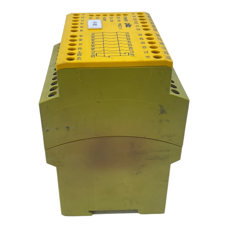 Pilz PNOZ11 Sicherheitsrelais 774086 230V AC 24V DC 4W 7n/o 1n/c - Industrie