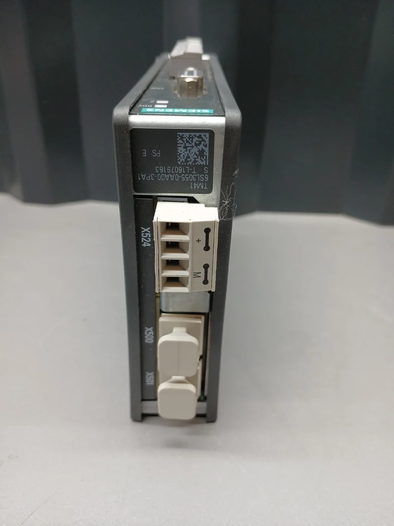 SIEMENS 6SL3055-0AA00-3PA1 SINAMICS TERMINAL MODULE TM41