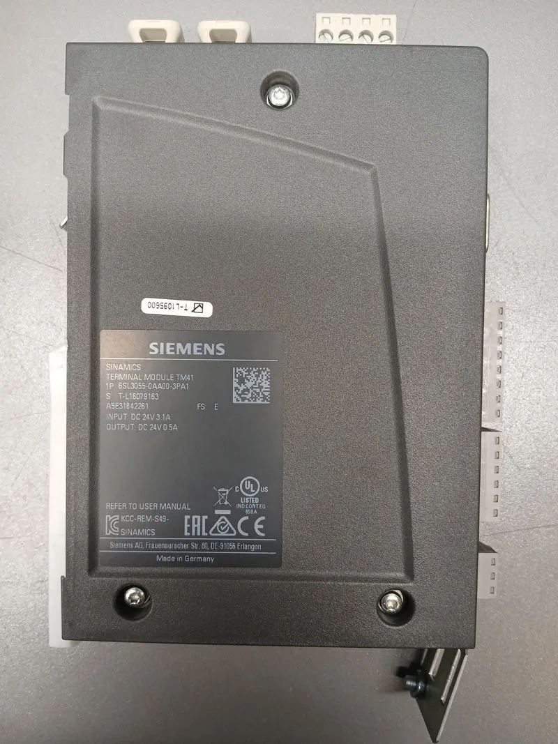 SIEMENS 6SL3055-0AA00-3PA1 SINAMICS TERMINAL MODULE TM41