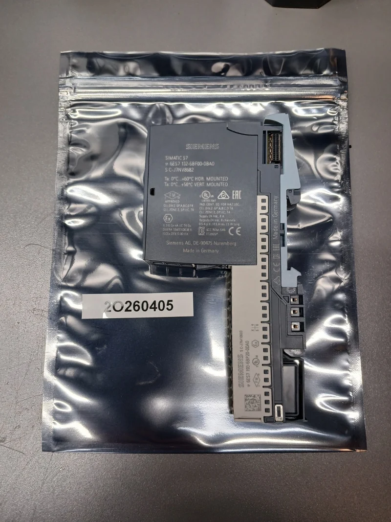 Siemens Simatic S7 6ES7 132-6BF00-0BA0 Digital Output Modul