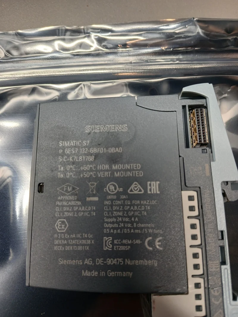 Siemens SIMATIC S7 6ES7 132-6BF01-0BA0 Digitales Eingangsmodul