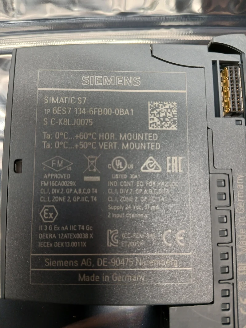 Siemens Simatic S7 6ES7 134-6FB00-0BA1 Analog-Eingangsmodul 6ES7 193-6BP20-0BA0