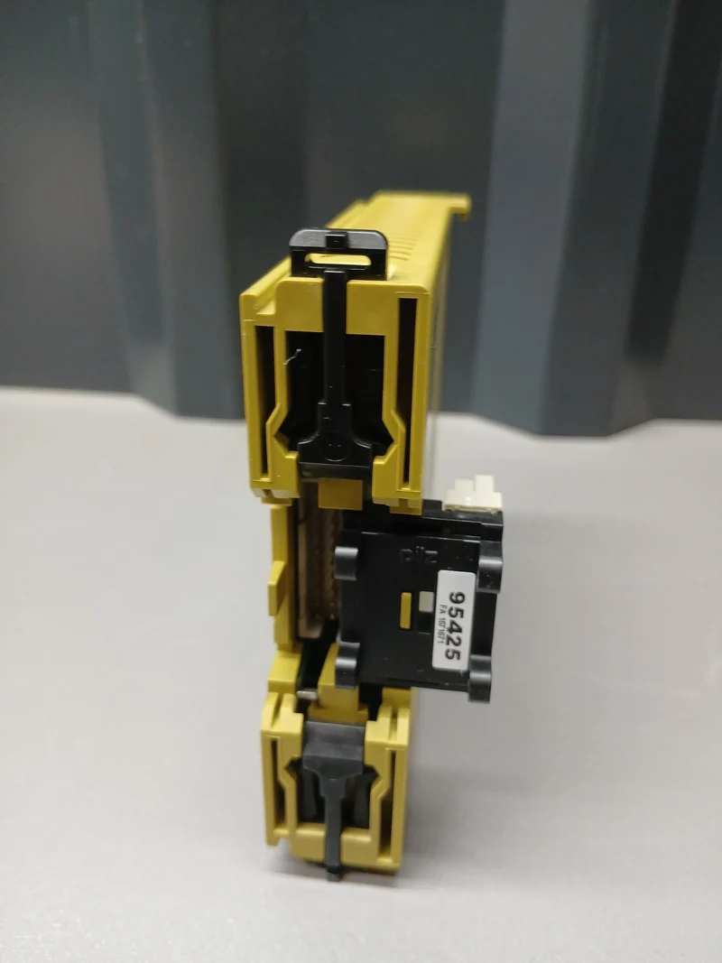 Pilz Kommunikationsmodul PNOZ mc9p 773731 Basisgerät PNOZ m1p 773100