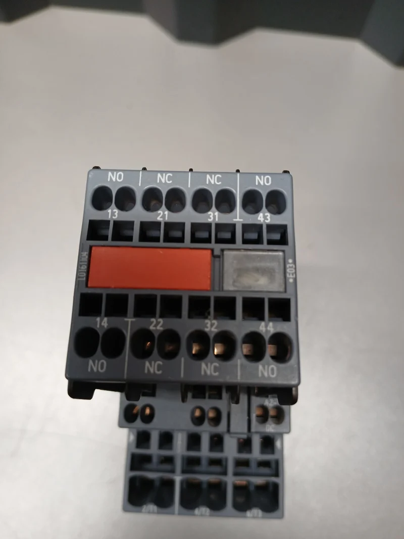 Siemens Schütz 3RT2026-2BB44-3MA0 Hilfsschalterblock