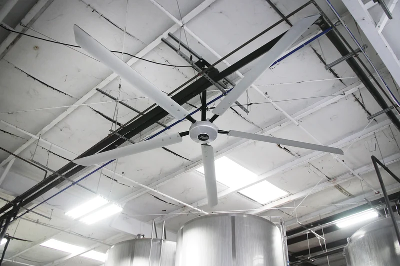 TITAN HVLS FAN