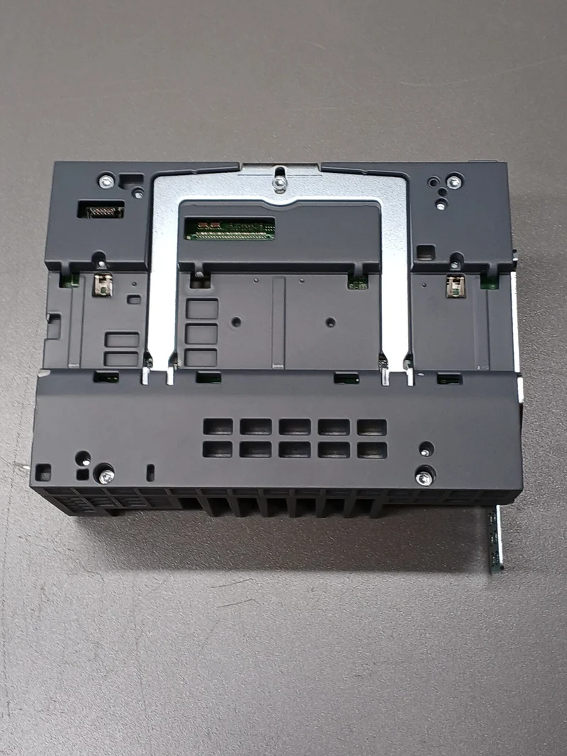 Siemens ET200SP Open Controller 6ES7677-2DB40-0AA0 CPU1515SP PC2