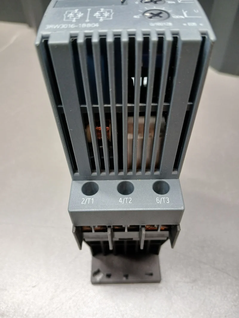 Siemens 3RW3016-1BB04 Sanftstarter Softstarter