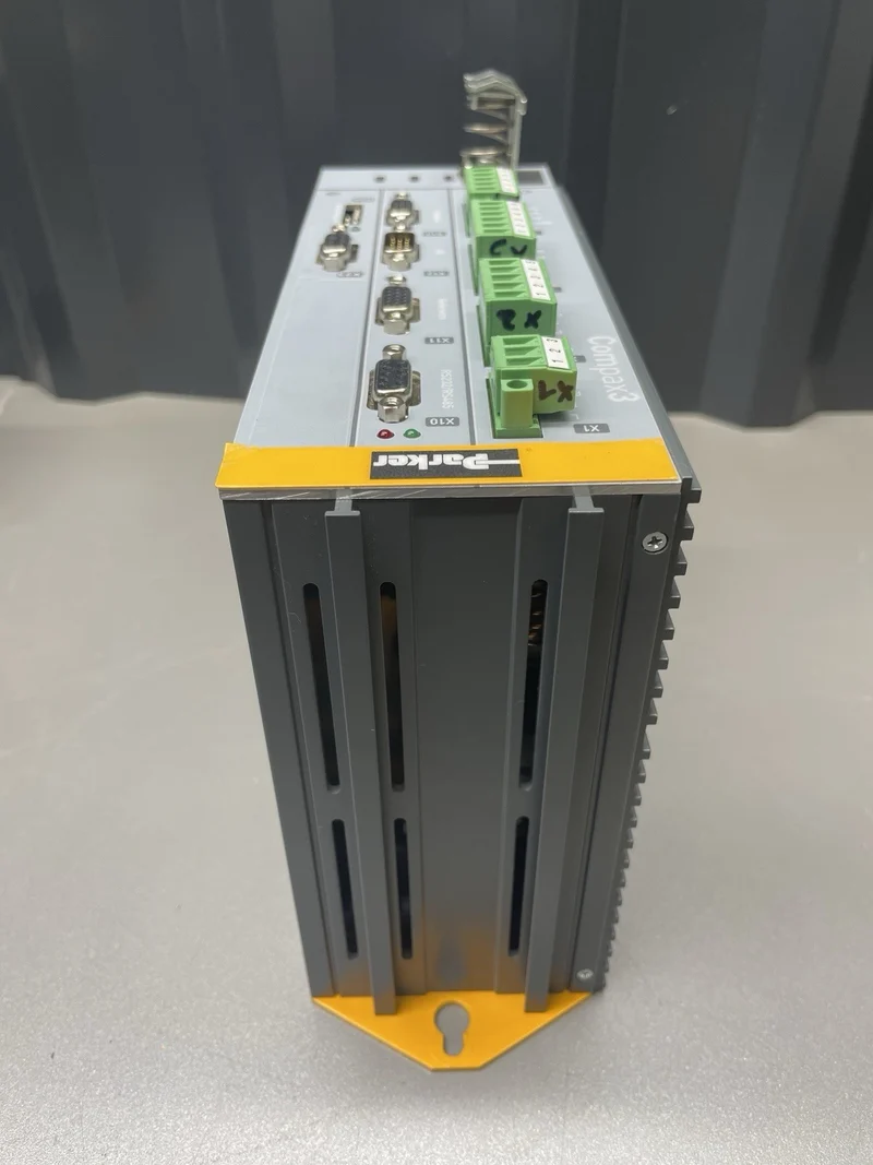 Parker C3S025V2F11I20T11M00 Servosystem/Controller
