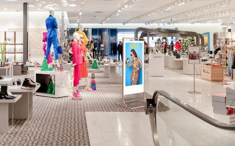 Freistehendes Doppelseitiges Digitales Werbedisplay mit 43 Zoll oder 55 Zoll SuperSlim