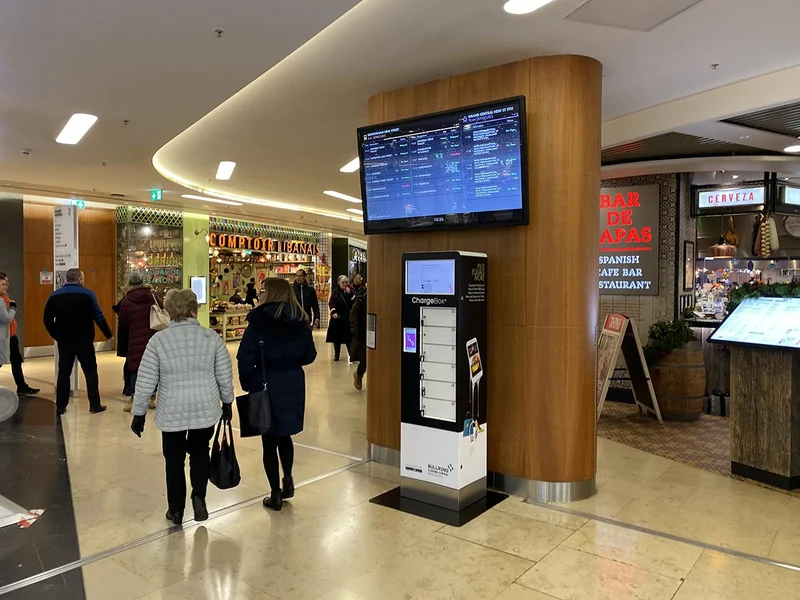 4K Großformat Digitale Werbedisplays mit 65", 75" oder 86"