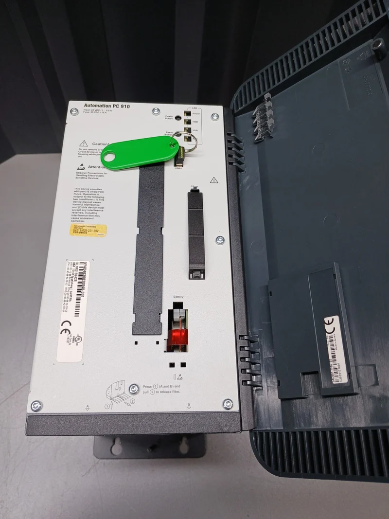 B&R Industrierechner 5PC910.SX02-00 / KL7R0168425