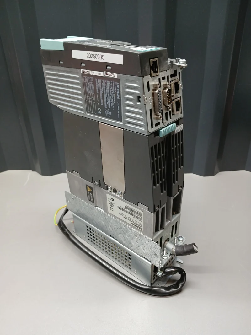 Siemens Control CU310 PN 316SL3040-0LA01-0AA1 + POWER MODUL 6SL3210-1SE12-2UA0
