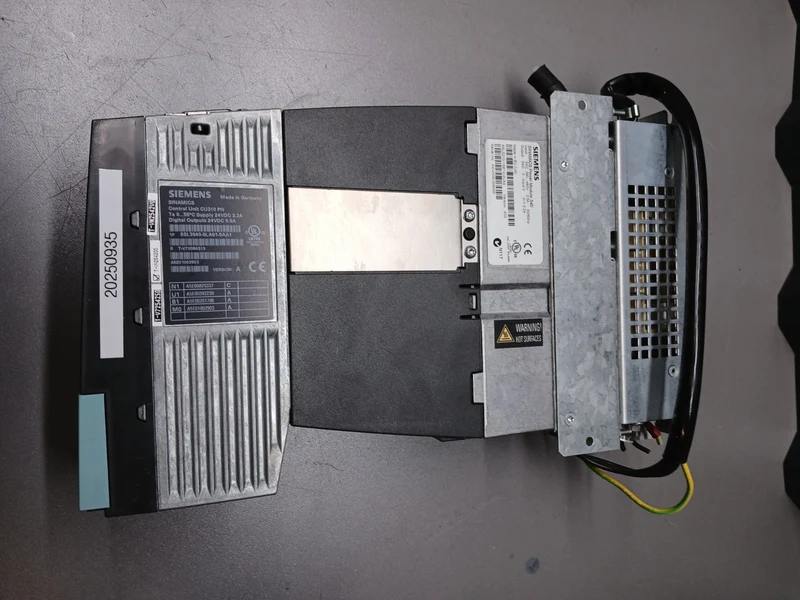 Siemens Control CU310 PN 316SL3040-0LA01-0AA1 + POWER MODUL 6SL3210-1SE12-2UA0