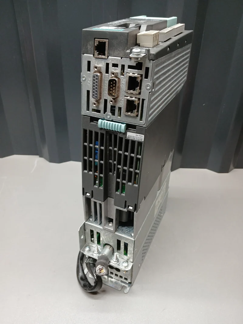 Siemens Control CU310 PN 316SL3040-0LA01-0AA1 + POWER MODUL 6SL3210-1SE12-2UA0