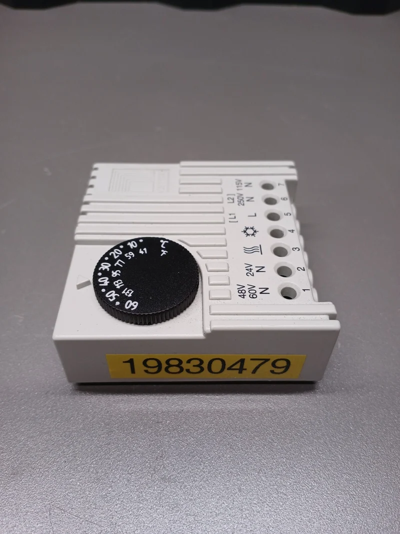 RITTAL SK 3110 Temperaturregler 24-48V / 115-250V max. 30W
