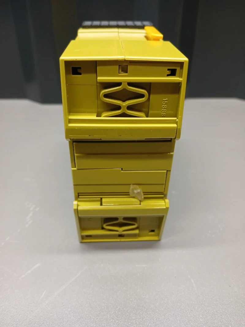 Pilz PNOZ s11 C 24VDC 8n/o 1n/c Ident No 751111 Sicherheitsschaltgerät